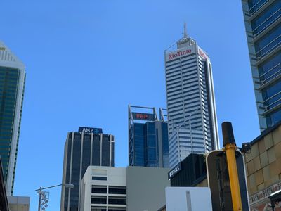 How Australian Companies Are Tackling Legacy IT Challenges in 2025