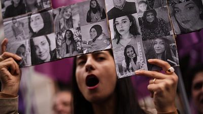 Istanbul rally urges Turkey to rejoin treaty against violence on women