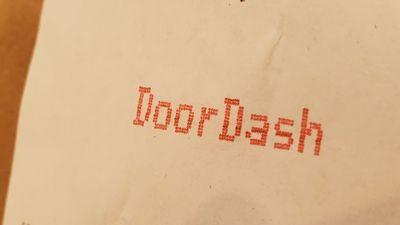‘In an effort to assist’: A DoorDash driver was arrested mid-delivery, and in a surprising twist, the cops took over the job