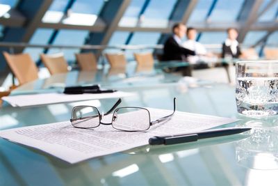 Why Are Insiders Are Dumping Shares of Robinhood, Stryker, and Mercury Systems?