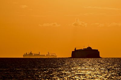 Trump Admin Officials Ignored Legal Objections to Pursue Military Campaign in South America: Report