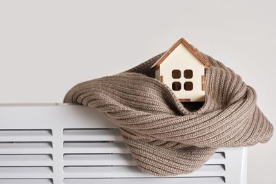 5 Simple Fixes to Save on Heat Bills This Winter