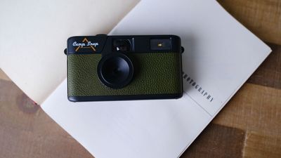 Cheap retro compact cameras are hard to find, but my favorite disposable camera dupe has dropped to US$50 / £46