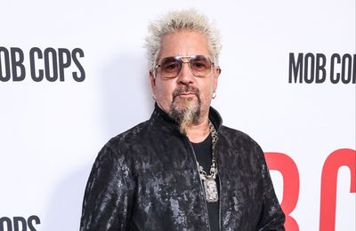 Guy Fieri using wheelchair after accident