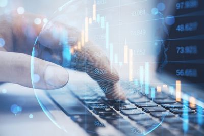 A 'Magnificent' Rally Raises Both Intrigue And Questions For Direxion's QQQU, QQQD ETFs