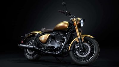 The Newest Royal Enfield Classic Is Somehow Even More Classically Classic