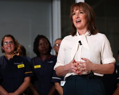 Labour MPs celebrate end of two-child benefit cap in Reeves’s budget