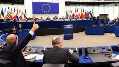 European Parliament calls for an interdiction of social media for teens under 16