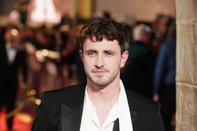 Paul Mescal strips off in free Hamnet behind-the-scenes exhibition in London