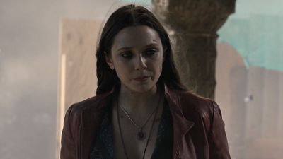 A Lot Of People Believed Elizabeth Olsen Thought She Was Too Good For Marvel. She Says That’s Not The Real Story