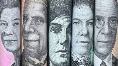 Employers efforts recognised as gender pay gap narrows