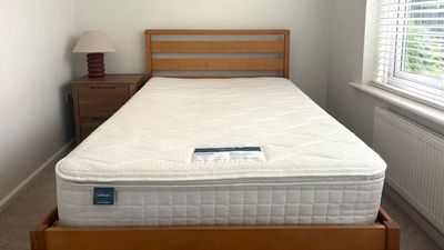 Silentnight Newbury 1000 Pocket Eco Pillow Top Mattress review: a supportive, plush option for the guest room