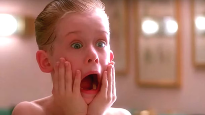 Home Alone Sequel 'Teased' By Macaulay Culkin-Throws Out 'I Get Locked Out by My Own Kid' Idea