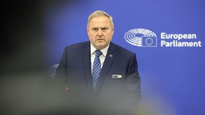 'Americans believe everything Putin says,' MEP and former general tells Euronews