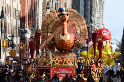 Macy’s Thanksgiving parade: Country icon Lainey Wilson performs fan favorite before Santa closes celebrations