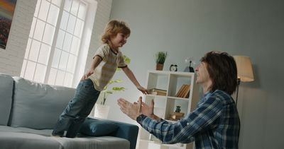 7 “Trustfall” Games That Parents Didn’t Realize Break Bones