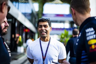 Why Carlos Sainz is calling for TV analysts to join F1’s stewarding panel