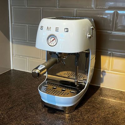 Is Smeg's new cold brew coffee machine worth its £500 price tag? If you're looking for the most stylish espresso machine around then maybe