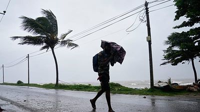 More than 40 dead as heavy rains trigger landslides and floods across Sri Lanka