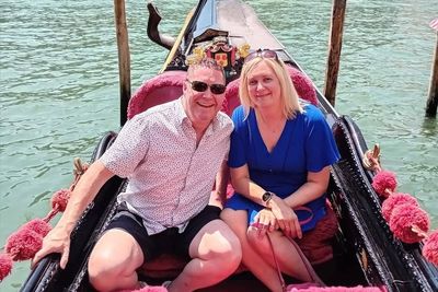 Mum diagnosed with incurable cancer after symptoms dismissed as perimenopause