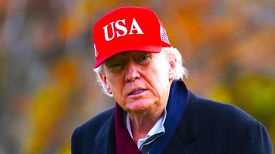 Trump posts bizarre, hateful late night Thanksgiving message to nation, calls Tim Walz the r-word