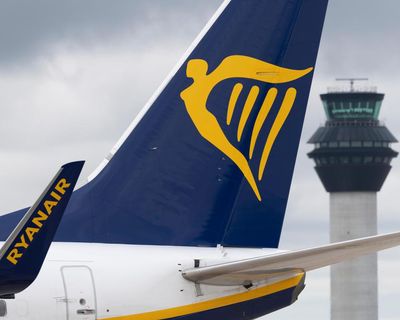 Ryanair closes frequent flyers club after members take advantage of discounts
