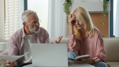 The Dangerous Growth of Fake “Senior Investment Clubs”