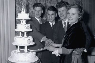 Two of the world’s oldest quadruplets die weeks before turning 90