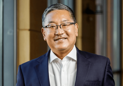 The finger arithmetic of free vs. fair trade