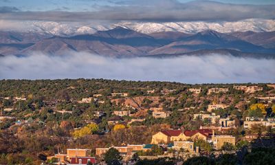 Santa Fe’s Plan for a Real Minimum Wage Offers Lessons for Costly California