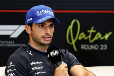 F1 fans back Carlos Sainz's TV pundit steward suggestion as Karun Chandhok responds