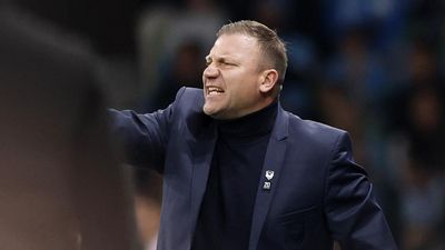 'It was like a cow pat': Suncorp Stadium cops a roast