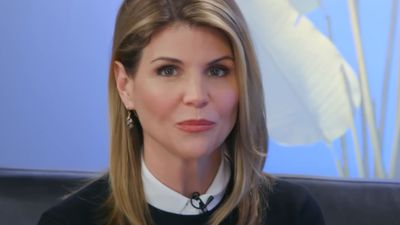 Lori Loughlin Heartbreak: Ex Mossimo Giannulli Is Allegedly Being A 'Shameless Womanizer'