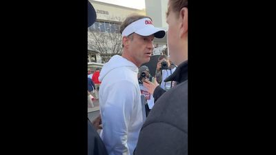 Lane Kiffin Directly Confronts Reporter Over Podcast Quip About His Coaching Decision