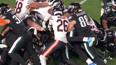Bears Use Creative Way to Stop Eagles’ Tush Push, and Every NFL Team Should Try It