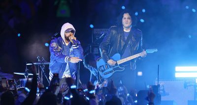 Triplecasters, Pano Verbs… Eminem! Jack White just lit up the NFL halftime show at Ford Field with White Stripes classics and a cameo from a Detroit rap legend