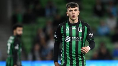 Emerging Australian striker's WC dream hit by injury