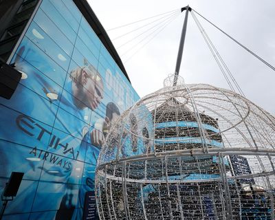 Manchester City 3-2 Leeds, Sunderland 3-2 Bournemouth: clockwatch – as it happened