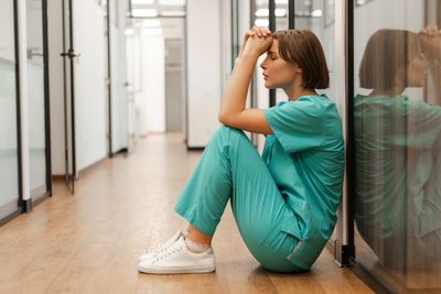 How Job Burnout Quietly Replaces the Joy of Financial Freedom