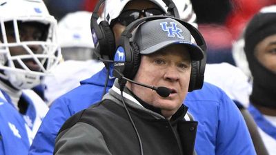 Mark Stoops Leaves 'Zero' Doubt About Future After Kentucky's Ugly Loss to Louisville