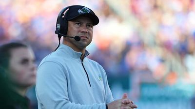 Tulane Reportedly Offers Multi-Year Extension to Jon Sumrall Amid Florida Interest