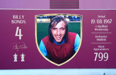 West Ham lead tributes to 'lion-hearted leader' Billy Bonds after club legend's death