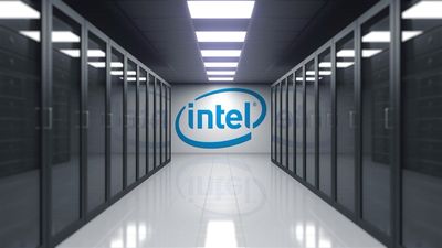 Intel’s Black Friday Breakout: Apple Rumors Fuel a Holiday Rally