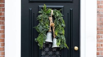 Rethink Tradition with These 5 Beautiful Christmas Wreath Alternatives That Will Elevate Your Entryway