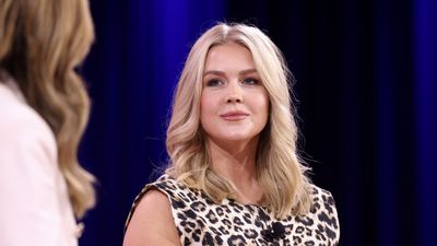 White House Press Secretary Karoline Leavitt Scrambles to Distance Herself from ICE‑Detained Relative