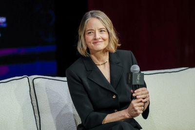Jodie Foster reveals first impression of ‘uninteresting’ Robert De Niro: ‘When can I go home?’