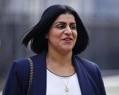 Number of refugees allowed to settle in UK under UN schemes falls 26% in a year