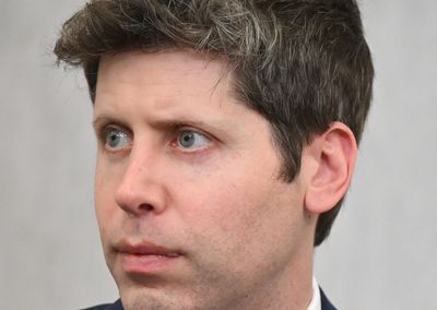 Insiders say the future of AI will be smaller and cheaper than you think