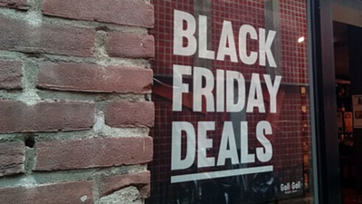 AI Tools Like Chatbots Fuel Record-Breaking £9.3 Billion Black Friday Online Spree