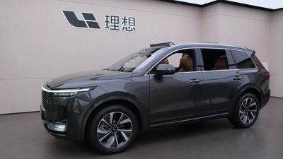 Li Auto Falls Behind Rivals Nio, XPeng In November